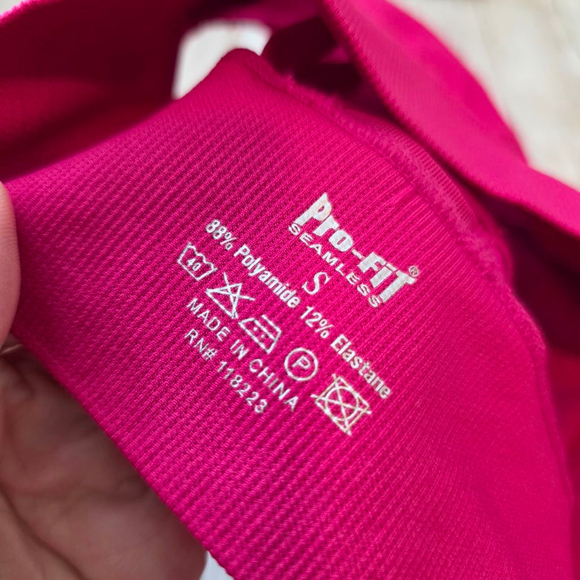 Women's Pro-Fit Sports Bra Size S Pink - Picture 5 of 5